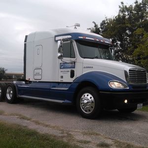 Meet your Posher, Dwill